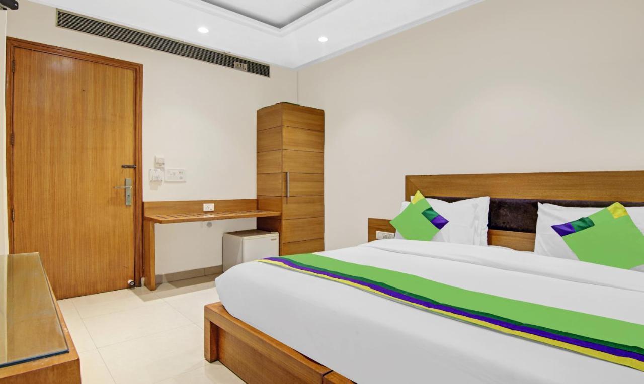 Hotel Fortuner, Karol Bagh, New Delhi ภายนอก รูปภาพ