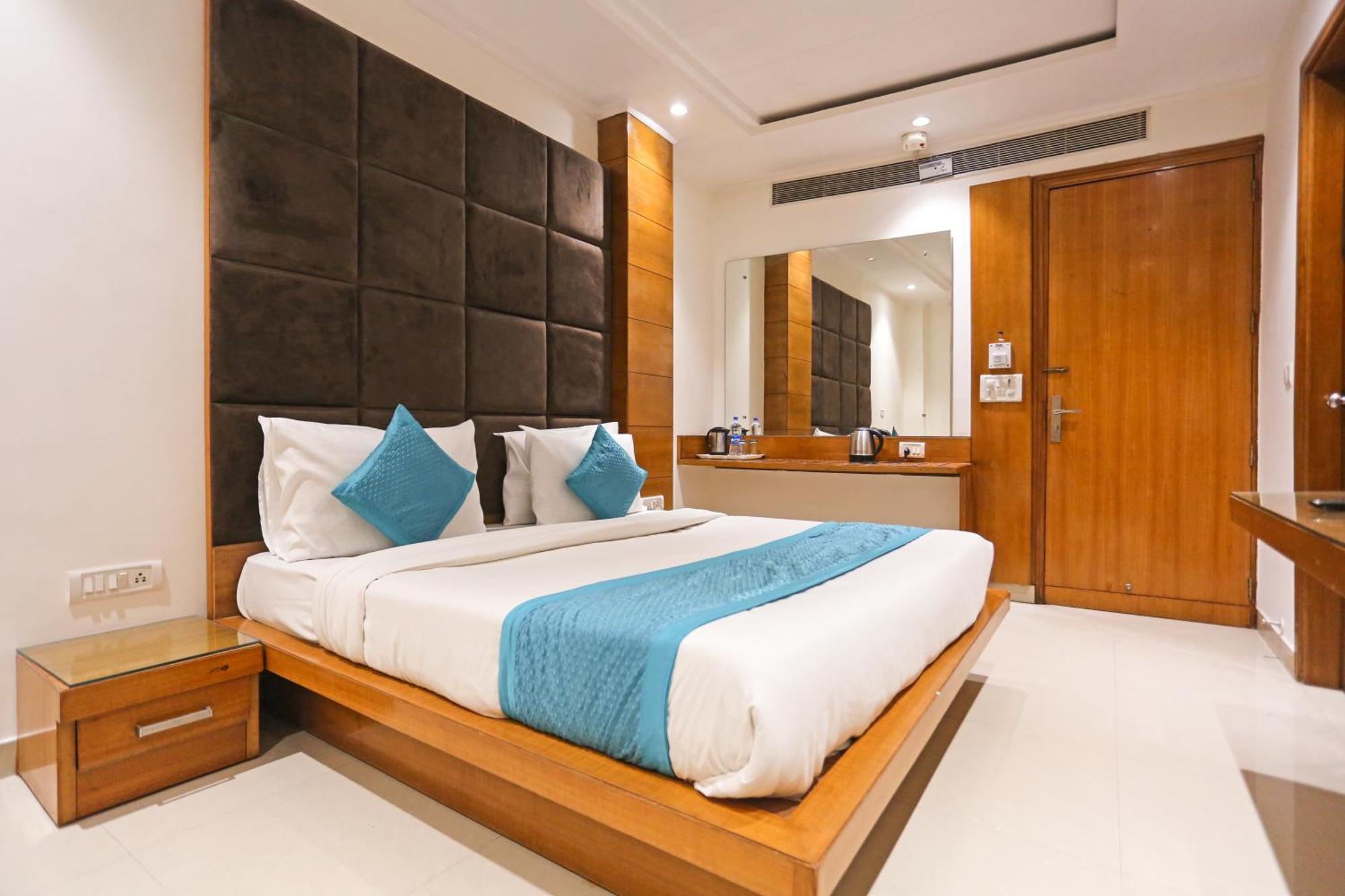 Hotel Fortuner, Karol Bagh, New Delhi ภายนอก รูปภาพ