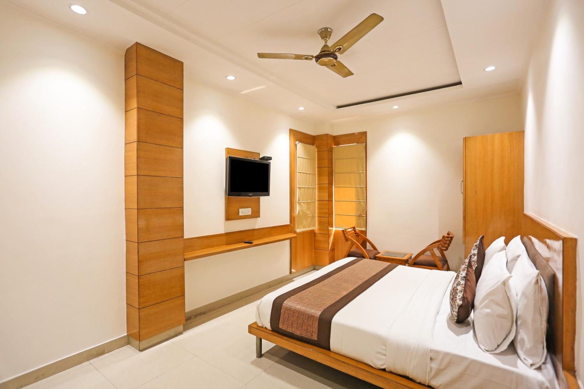 Hotel Fortuner, Karol Bagh, New Delhi ภายนอก รูปภาพ